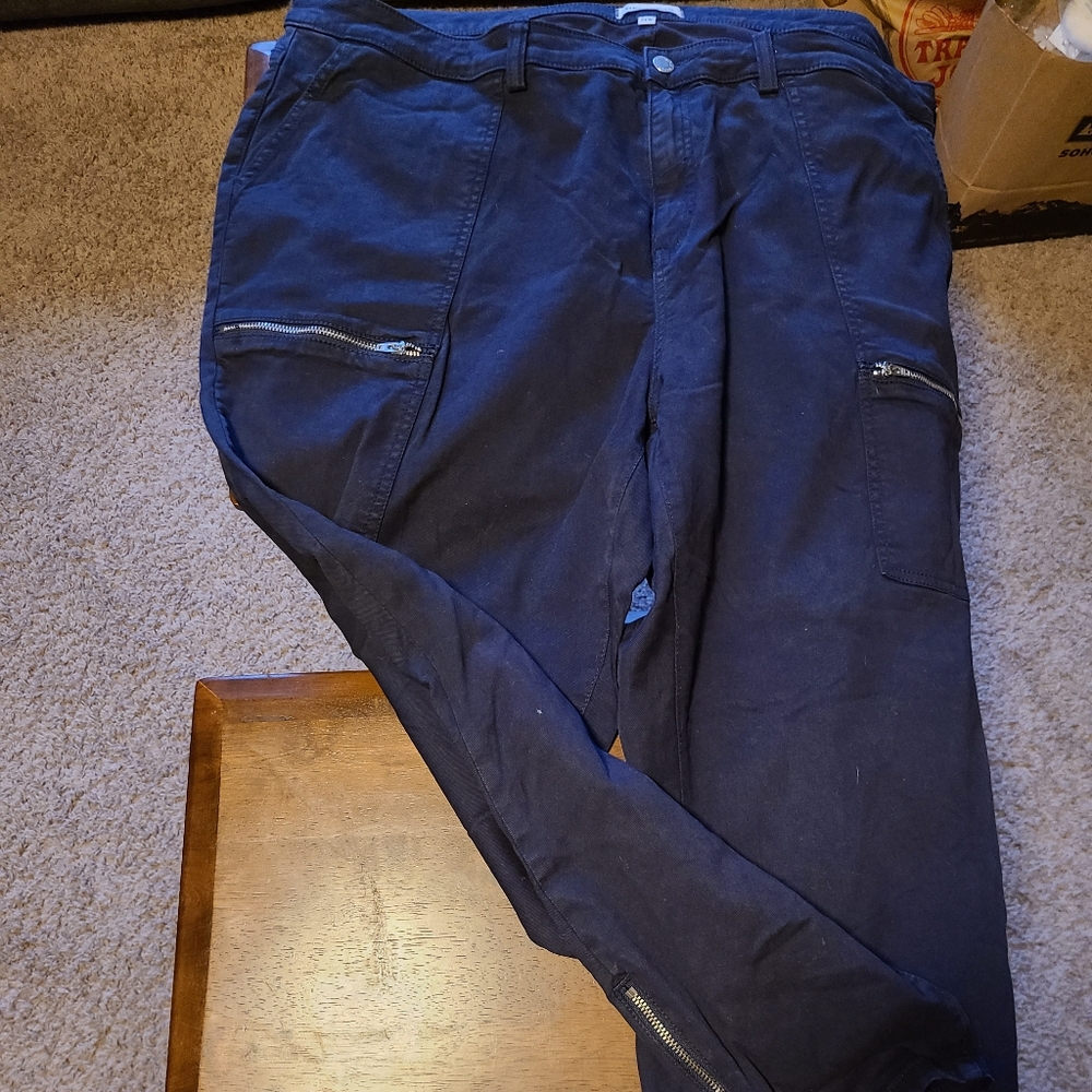 Denim|Six pants, zippered on hips and ankles, 24W